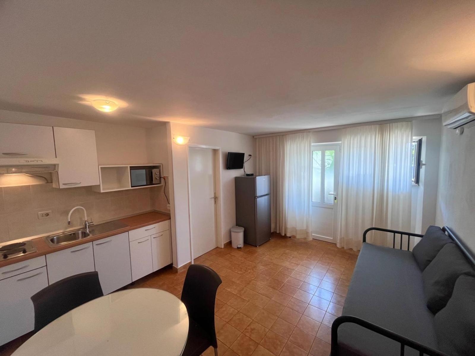 Apartments Klaric Makarska Exterior photo